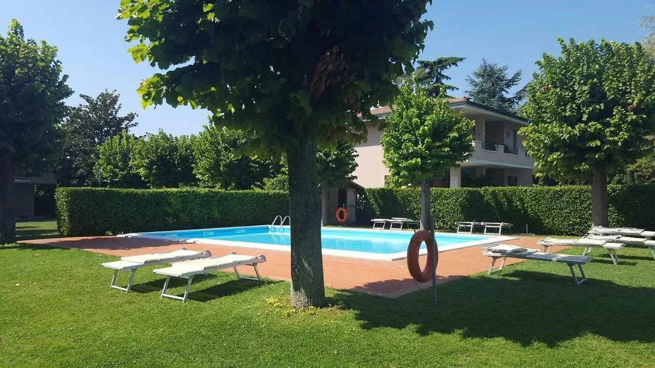 Laguna Verde Sirmione 0*,